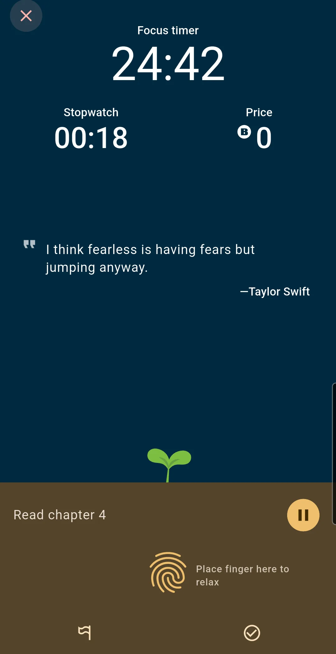 Flora's session screen: a focus timer at 24:42 and a stopwatch at 00:18 above a quote, a small seedling, and the task "Read chapter 4" with a pause button